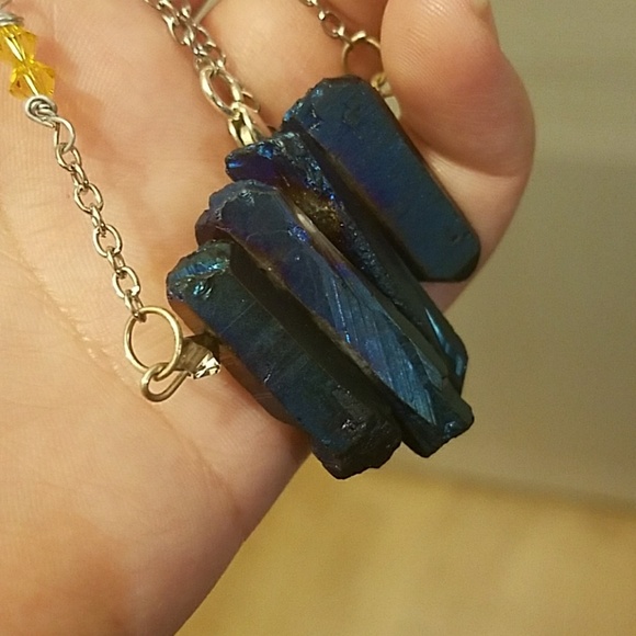 Stone and Zirconia Necklace - Picture 4 of 4